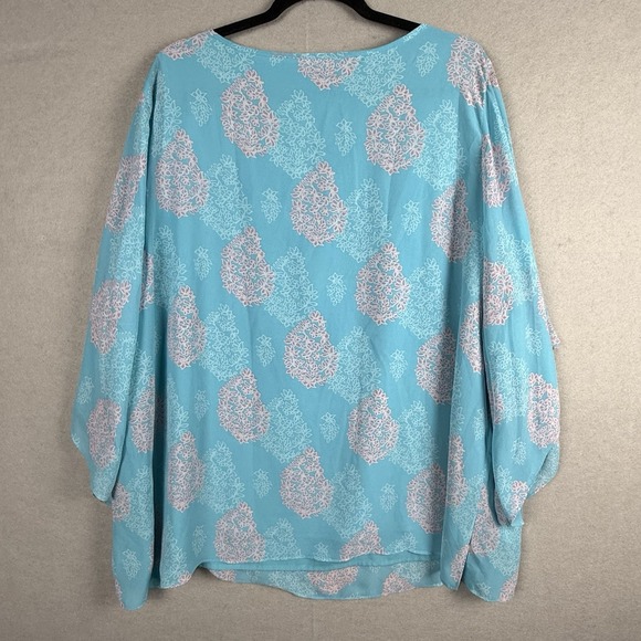 Belle By Kim Gravel Top Women 2X Light Blue Lightweight Sheer Embroidered Blouse - Picture 5 of 5